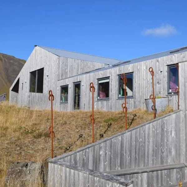 The Holy Ram Farm-Hotel, hotell i Snæfellsbær