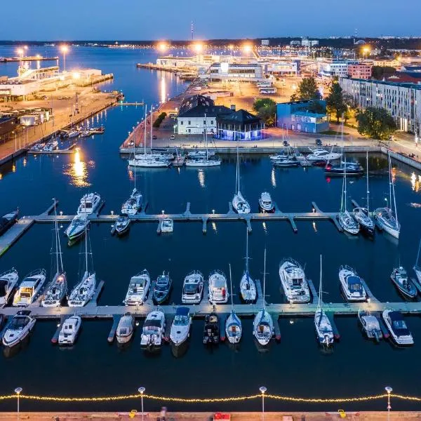 Private Yacht in the Heart of Tallinn, hotel v Talinu