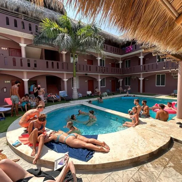 Viajero Puerto Escondido Hostel, hotel di Puerto Escondido