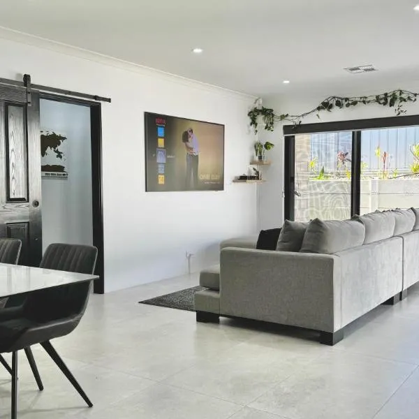 Modern & Chilled Stay in Bayswater, готель у місті Перт