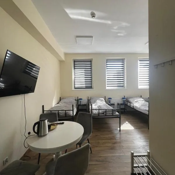 Hotel Towarowa 24, hotel in Świdnica