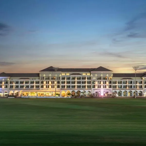 Al Habtoor Polo Resort, hotel v Dubaji