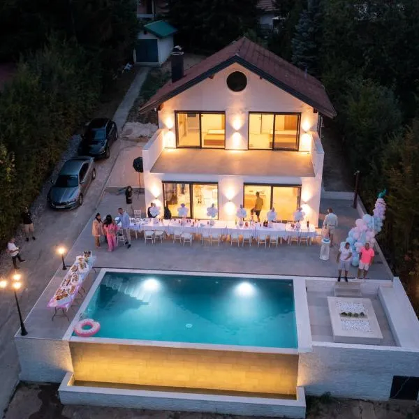 Vila Ajlin Luxury Oasis Heaven, hotel v destinaci Sarajevo