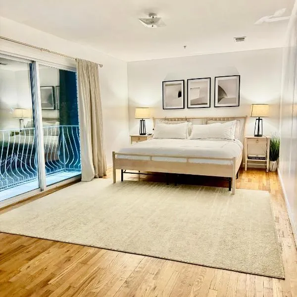 Stylish Evergreen Apartment By Newark Airport, hotelli kohteessa Newark
