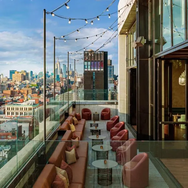 Moxy NYC Lower East Side، فندق في نيويورك