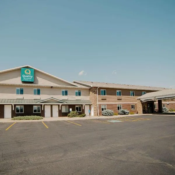 Quality Inn & Suites Watertown near Prairie Lakes Ice Arena, hotel en Watertown