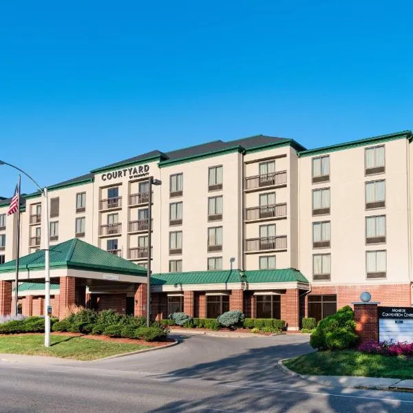 Courtyard by Marriott Bloomington, hôtel à Bloomington