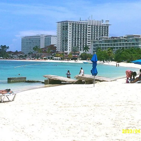 Ocho Rios Vacation Resort Property Rentals – hotel w mieście Ocho Rios
