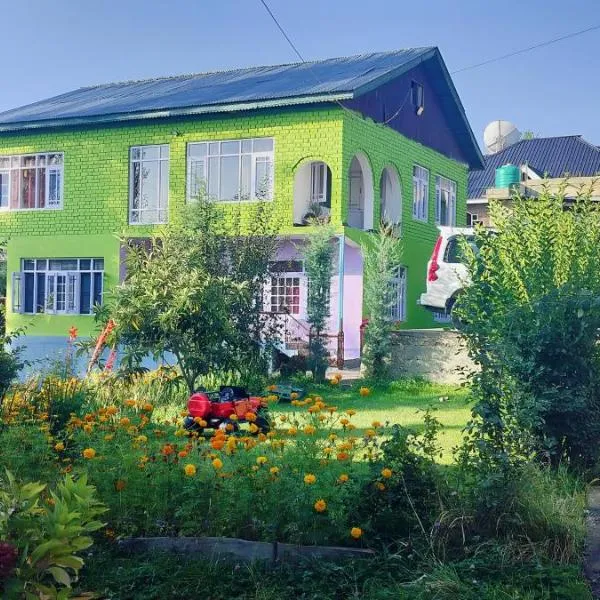 Elizabeth paying guest house Tangmarg gulmarg, hotel em Gulmarg