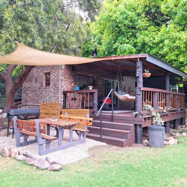 Cango Retreat Lover's nest, hotel in Oudtshoorn