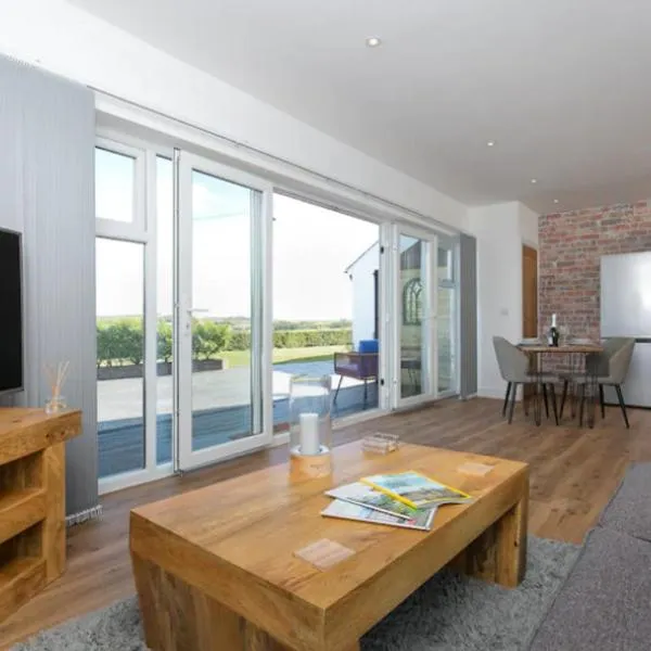 Adorable 1 bedroom Country Cottage, hotel in Bodewryd