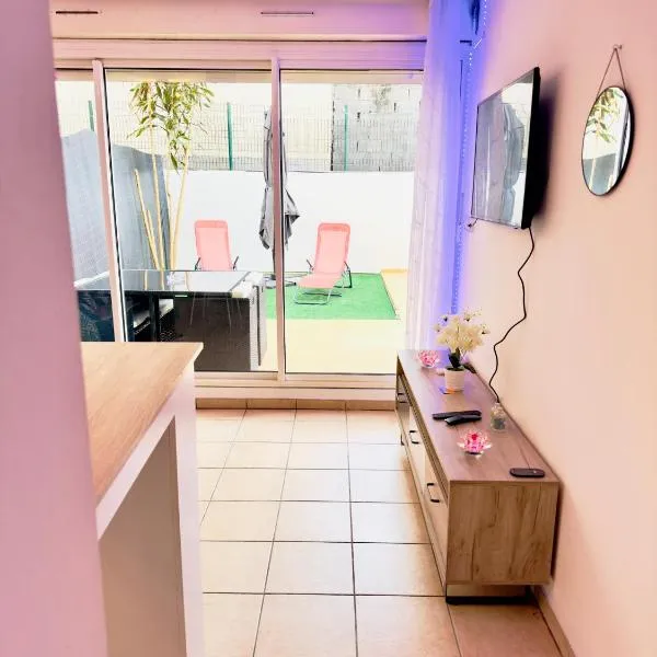 Le Petit Oasis, ξενοδοχείο σε Saint-Denis