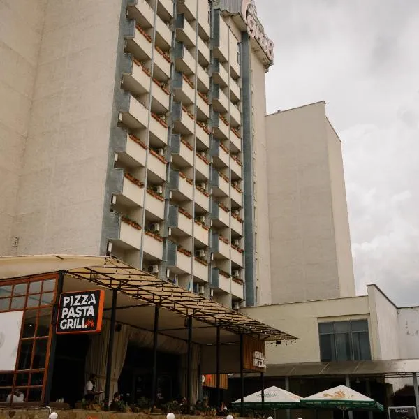 波多利斯基卡米安奈斯七天酒店，位于卡缅涅茨-波多利斯基的酒店