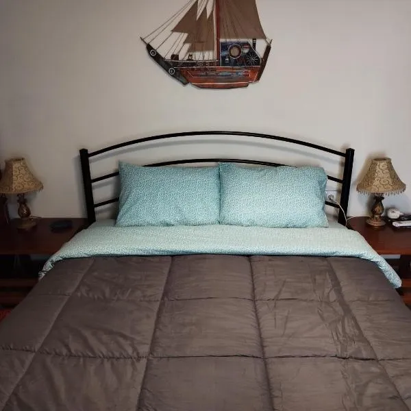 Private Rooms in shared house, hotel in Thessaloniki
