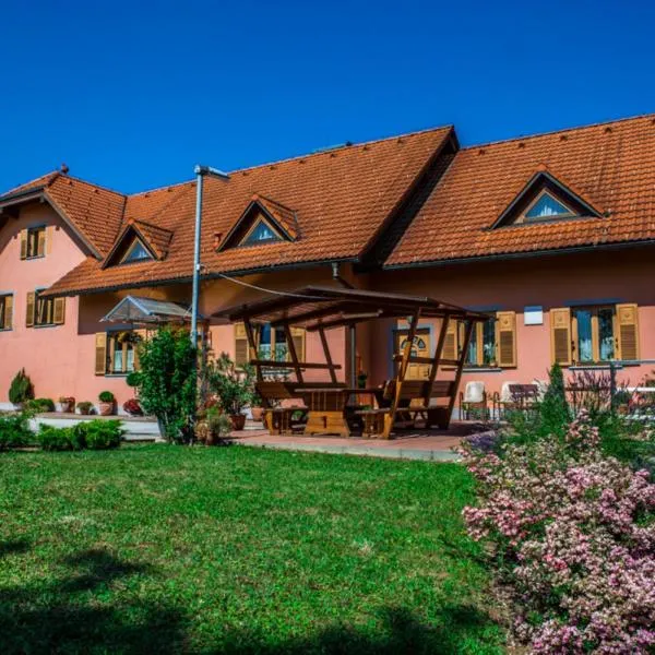 Turistična kmetija Protner, hotel a Pernica