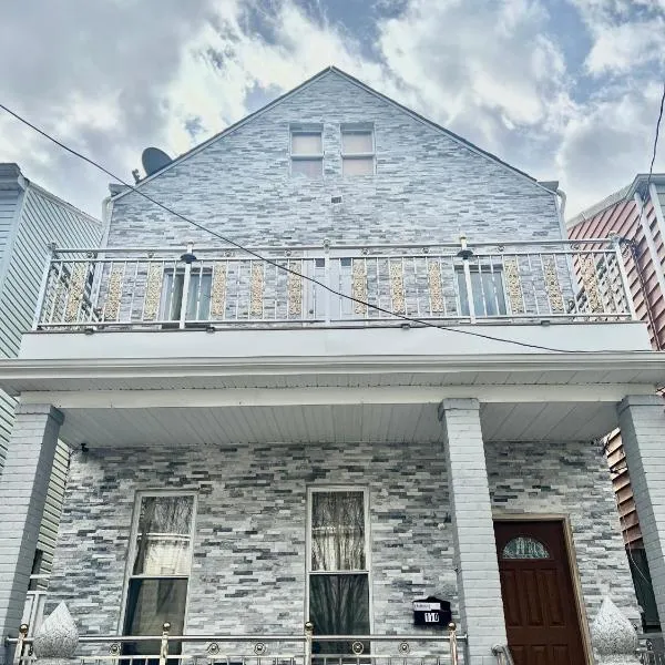 3 bedrooms in 2nd floor Modern Brooklyn home, Close to J train, hotel v destinaci Brooklyn