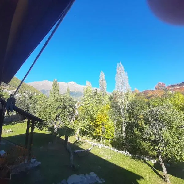 Old Town、メスティアのホテル