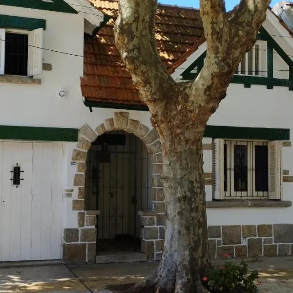 Maui Hostel、マル・デル・プラタのホテル