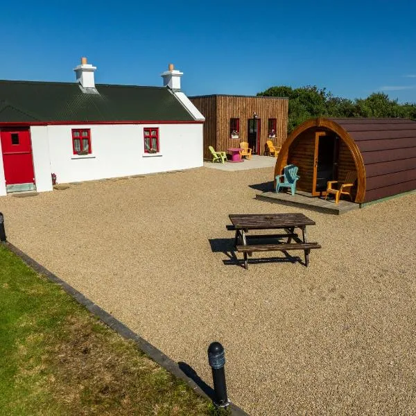 Geraghtys Farmyard Pods, Hotel in Mayo