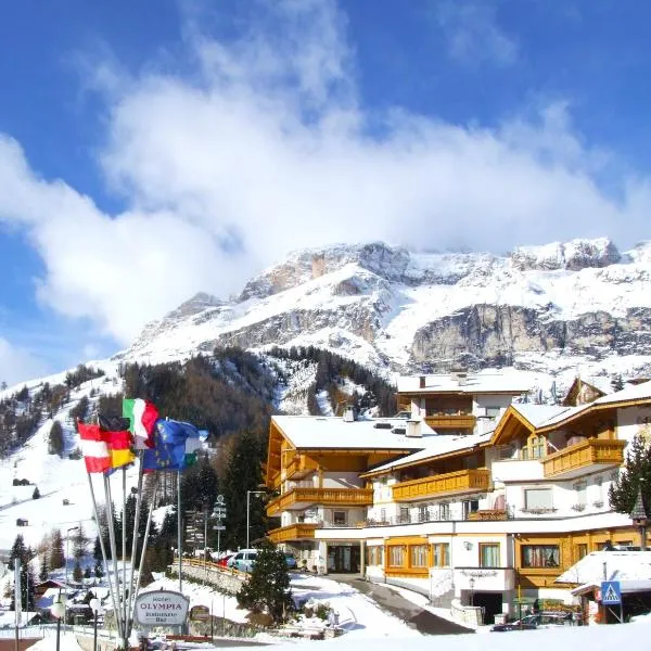 Dolomites Base Camp Hotel Olympia, hôtel à Arabba