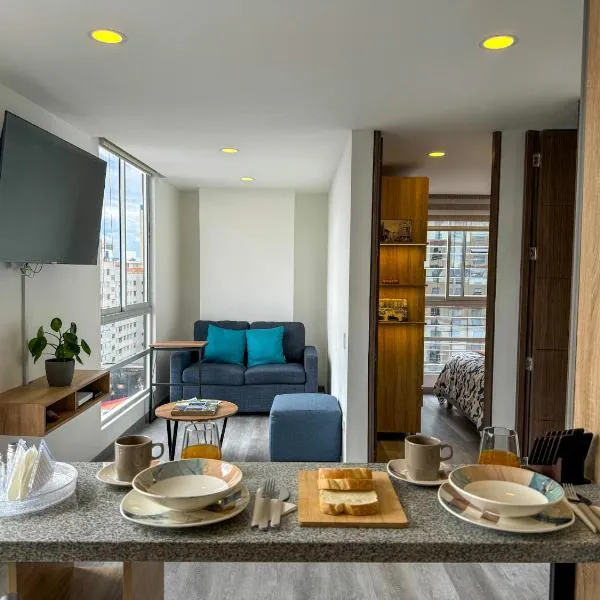 ApartaSuite con la mejor vista en Centro Internacional Bogotá, hotel in Bogotá