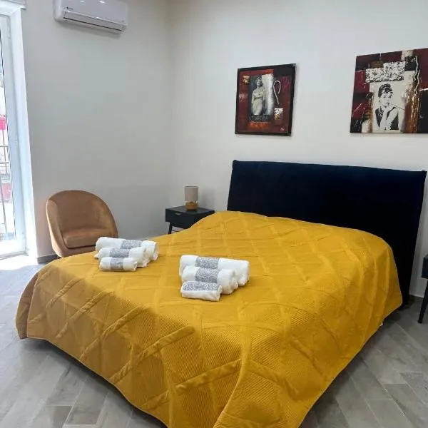 Travelers Cove - Quartieri Spagnoli, hotel in Naples