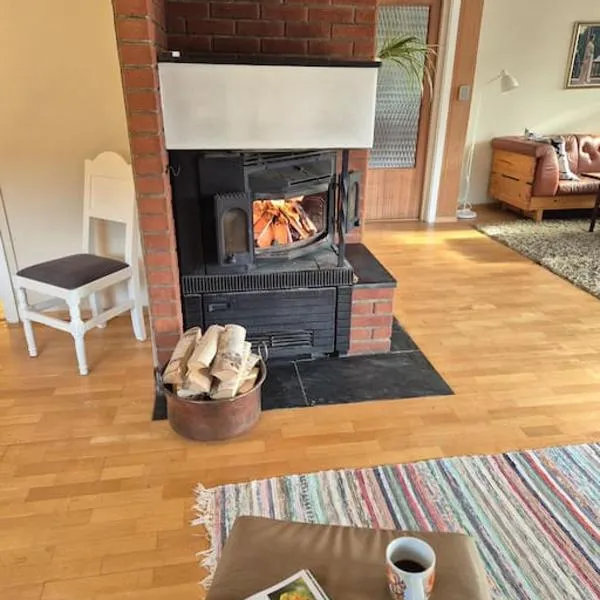 Cozy Home with Sauna, river views and 10 min from Hafjell and Lillehammer, hotel in Fåberg