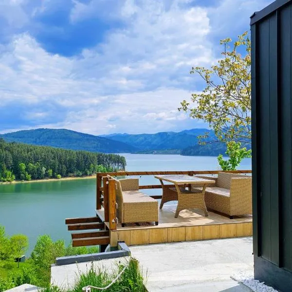 Moon Lake Bicaz - Casa Imero, ξενοδοχείο σε Buhalniţa