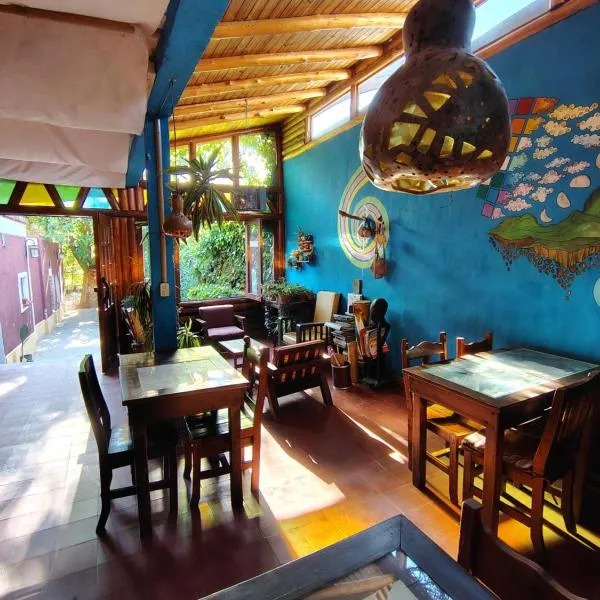 Andamundos Hostel, hotel en Mina Clavero