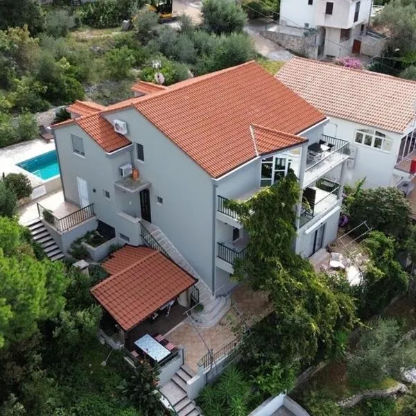 Villa Knez, Hotel in Trogir