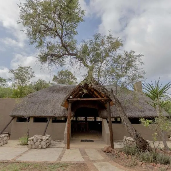 Amy's Camp at the Kevin Richardson Foundation, hotel en Dinokeng Game Reserve
