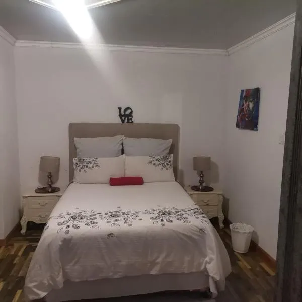 Kwa Thembisa Homestay, hotel in Alice