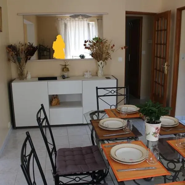 Maison individuelle, khách sạn ở Ossun