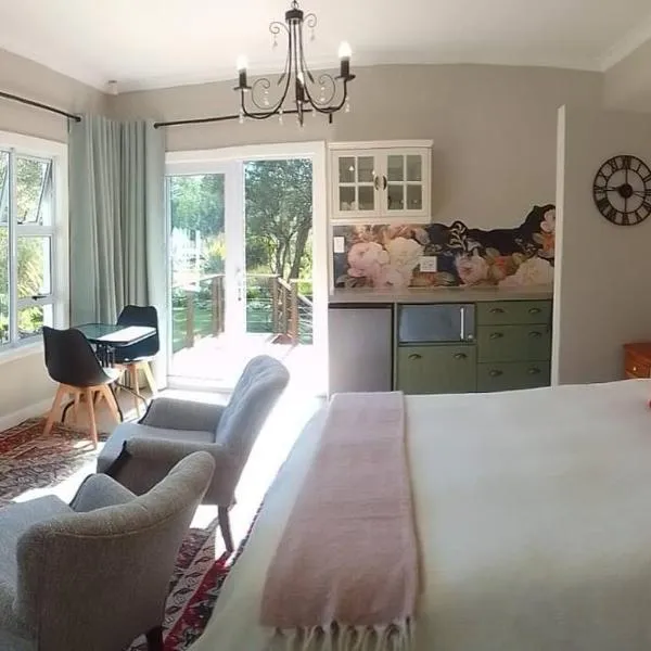 At theBlueHouse, hotel a Stormsrivier