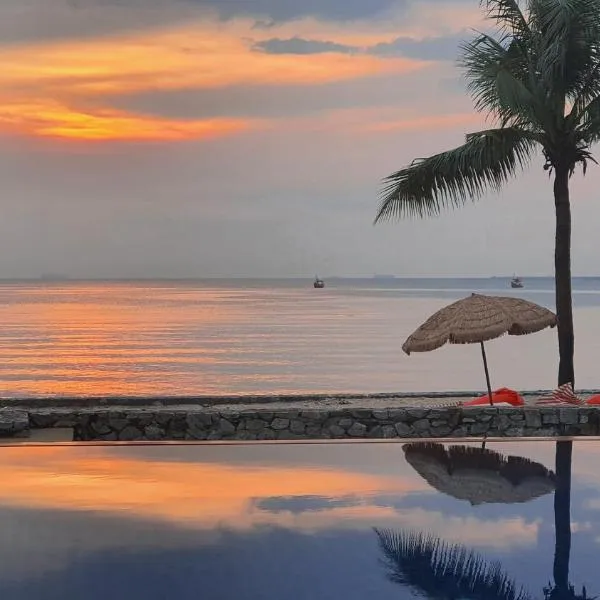 Serene Sands, hotel a Bang Lamung