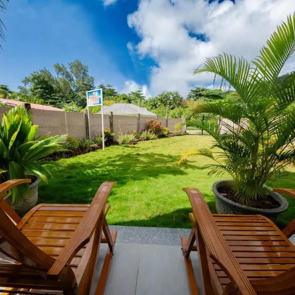 Farish Self Catering, hotel v destinaci Anse Volbert Village