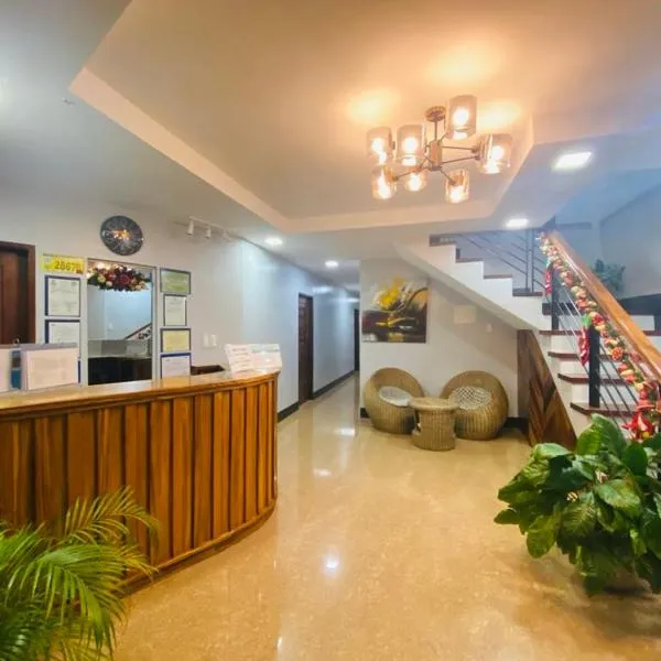 Mongki's Pensionhouse, hotel i Puerto Princesa City