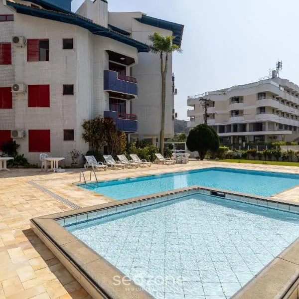 Apto c/Churrasq e acesso a Praia Brava RRA0103, hotel u gradu 'Florianópolis'