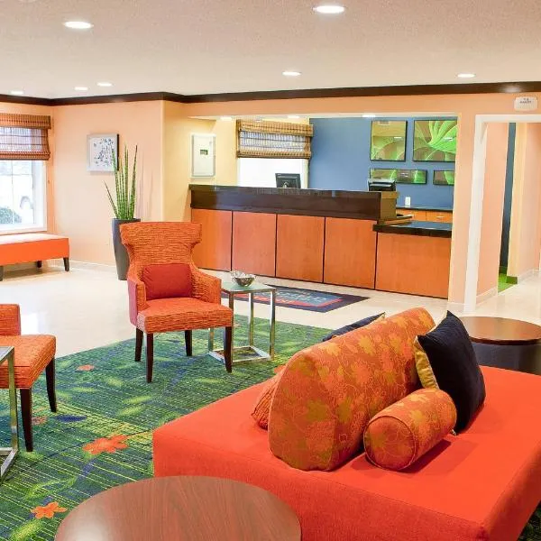 Fairfield Inn & Suites by Marriott Memphis East Galleria，位于孟菲斯的酒店