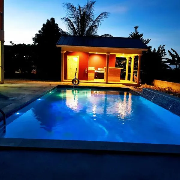 Casa de Bells 2, hotel v destinaci George Town