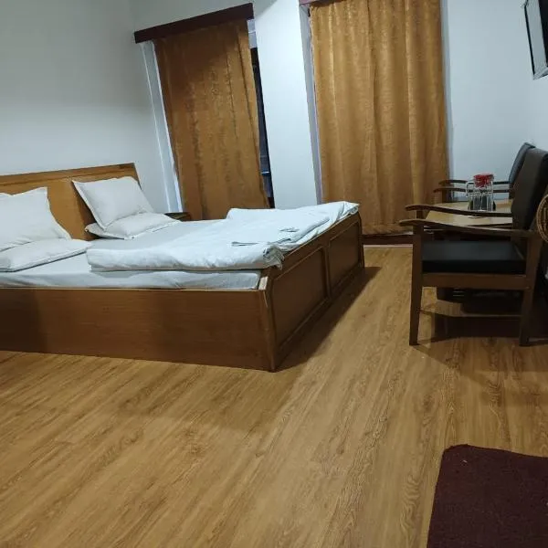 Hotel Ruby and Restaurant, hotell sihtkohas Srinagar