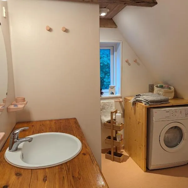 Lejlighed ved skov, hotel in Græsted