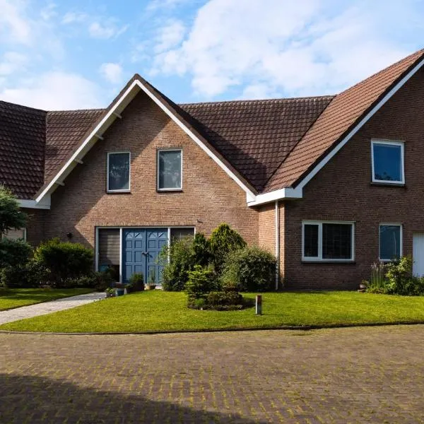 B&B om de hoek, hotel v destinaci Oostburg