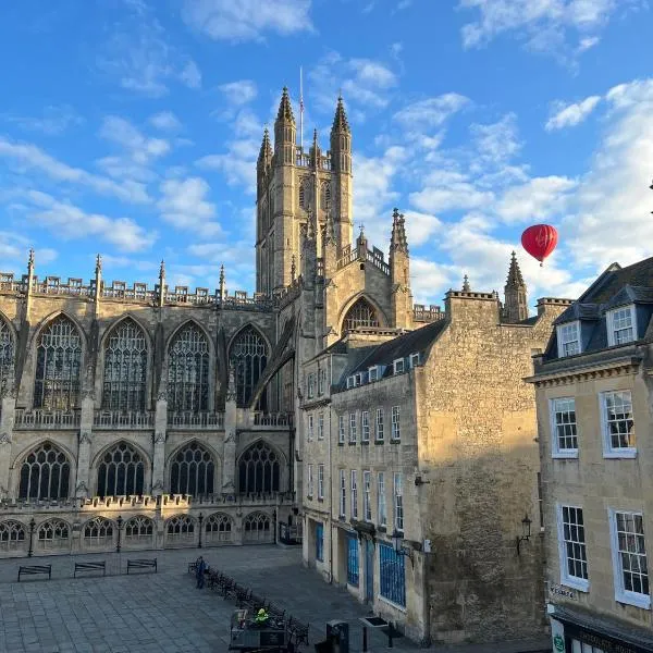 Flat in the heart of Bath with stunning views, hotel in Bath