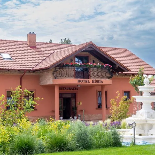 Hotel Kúria Červený Majer, hotel in Senec