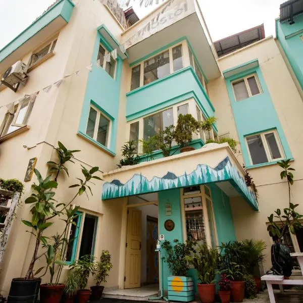 Nextdoor Patan, hotel in Pātan