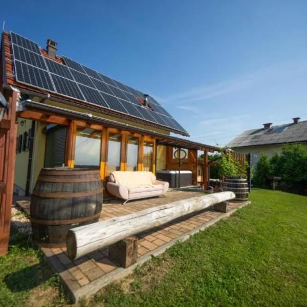 Nebesa so tudi na zemlji、Tomaž pri Ormožuのホテル