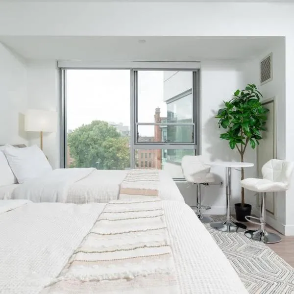 Lux Studio 2xQueen beds Gym near MIT Harvard, hotel u gradu 'Cambridge'