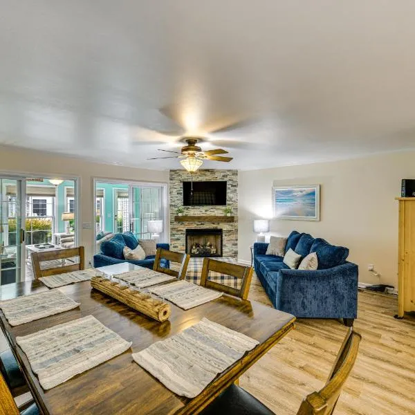 2 Mi to Rehoboth Beach Home with Sunroom!, ξενοδοχείο σε Rehoboth Beach