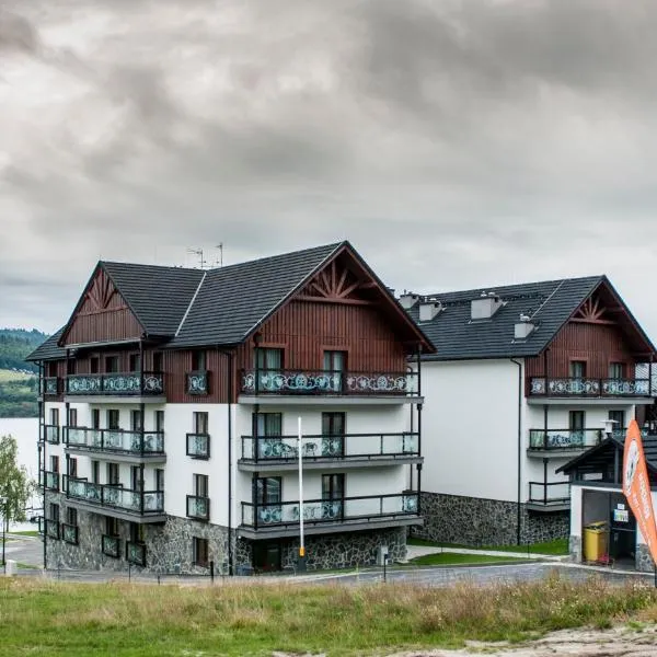 Apartament Pieniny Stylchyn 90 nad jeziorem przy ścieżce Velo Czorsztyn、クルシュコフツェのホテル